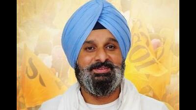 The Punjab and Haryana high court on Tuesday extended interim protection from arrest to Shiromani Akali Dal (SAD) leader and former Punjab minister Bikram Singh Majithia till January 24 in a drugs case and directed him to cooperate with the police in investigation.
