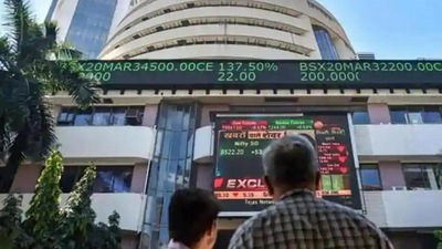 Sensex gains 138.57 points to 61,447,48 in opening session; Nifty tops 18,000 mark (PTI File Photo) Sensex gains 138.57 points to 61,447,48 in opening session; Nifty tops 18,000 mark (PTI File Photo)