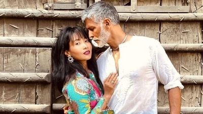 Ankita Konwar's love letter to Milind Soman in video featuring Gehraiyaan title track is LOVE: Watch it here Ankita Konwar's love letter to Milind Soman in video featuring Gehraiyaan title track is LOVE: Watch it here
