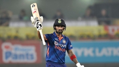 L With no Rohit Sharma, India's stand-in captain KL Rahul reveals he will open batting against South Africa in ODI series (TWITTER) L With no Rohit Sharma, India's stand-in captain KL Rahul reveals he will open batting against South Africa in ODI series (TWITTER)