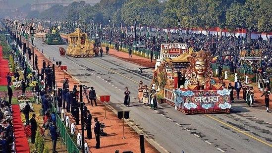 The celebrations on R-Day, and especially the parade, are meant to be a symbol of a vibrant democracy showcasing its finest aspects.&nbsp;(Ajay Aggarwal/HT PHOTO/Representative Image)