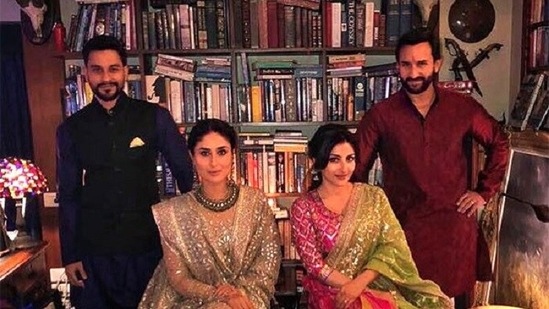 Soha Ali Khan poses with Saif Ali Khan, Kareena Kapoor and Kunal Kemmu.