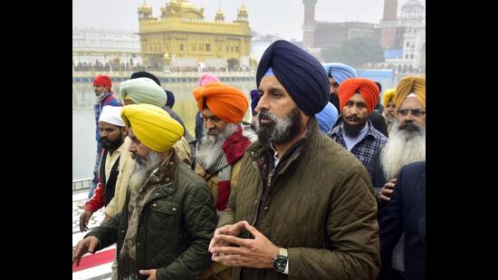 Shiromani Akali Dal leader and former Punjab minister Bikram Singh Majithia in Amritsar last week. He has been directed not to leave the country and provide his mobile number to the special investigation team probing the drugs case against him. (Sameer Sehgal/HT)