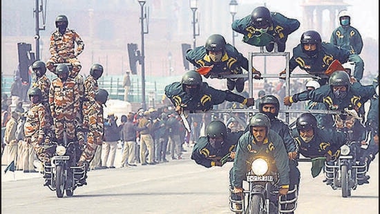 New Delhi, India - Jan. 18, 2022: ITBP daredevil squad during rehearsals for the upcoming Republic Day parade, at Rajpath, in New Delhi, India, on Tuesday, January 18, 2022. (Photo by Raj K Raj / Hindustan Times) (Hindustan Times) New Delhi, India - Jan. 18, 2022: ITBP daredevil squad during rehearsals for the upcoming Republic Day parade, at Rajpath, in New Delhi, India, on Tuesday, January 18, 2022. (Photo by Raj K Raj / Hindustan Times) (Hindustan Times)