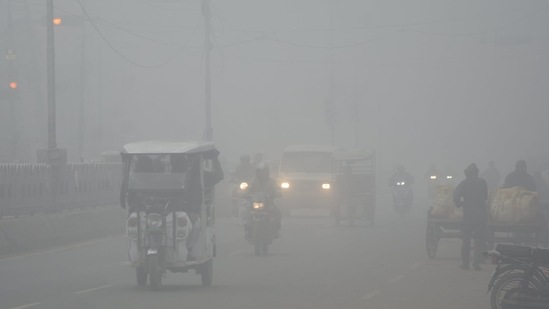 On Tuesday morning, Agra, Lucknow and Gorakhpur reported dense fog with visibility of 200-metre each. (HT Photo) On Tuesday morning, Agra, Lucknow and Gorakhpur reported dense fog with visibility of 200-metre each. (HT Photo)