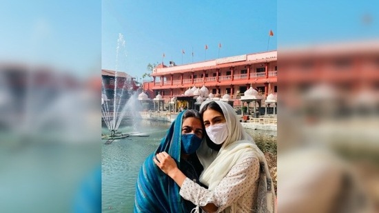 Sara Ali Khan, who often talks about her mother being her idol, finally takes some time off her hectic schedule and goes on a mother-daughter retreat.(Instagram/@saraalikhan95)