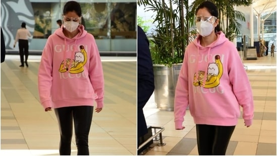 Katrina teams the pink hoodie with black leather pants.&nbsp;(HT Photo/Varinder Chawla)