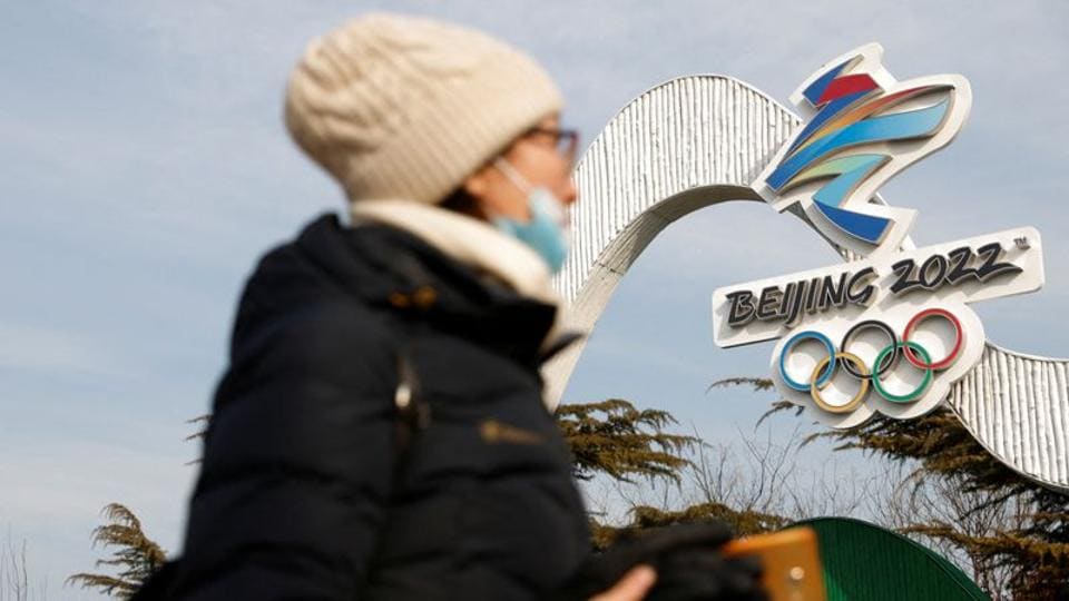 China on Monday announced that it will restrain selling tickets to the general public for the Beijing Winter Olympics and Paralympics. (Reuters file photo)