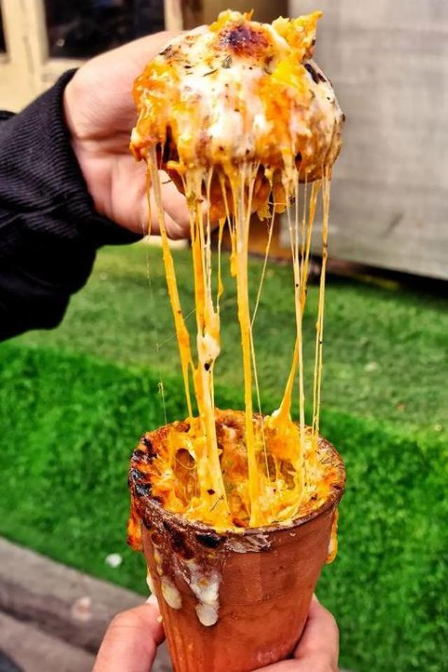 Kulhad momos gives a new flavour to momos. (Photo: foodiesince2013/Instagram) Kulhad momos gives a new flavour to momos. (Photo: foodiesince2013/Instagram)