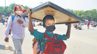 According to the data collected by the Union education ministry from 24 states and Union Territories until June, 29 million school students did not have access to digital devices. (HT PHOTO) According to the data collected by the Union education ministry from 24 states and Union Territories until June, 29 million school students did not have access to digital devices. (HT PHOTO)