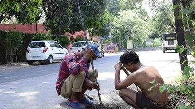 The National Commission for Safai Karamcharis was established in 1993. The major beneficiaries under the commission are the Safai Karamcharis and identified manual scavengers in the country. (File/HT Photo) The National Commission for Safai Karamcharis was established in 1993. The major beneficiaries under the commission are the Safai Karamcharis and identified manual scavengers in the country. (File/HT Photo)