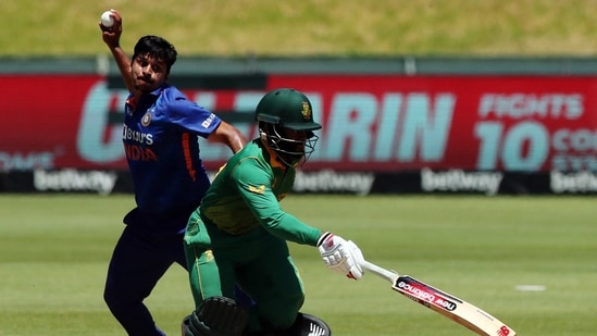Cricket - First One Day International - South Africa v India - Boland Park, Paarl, South Africa - January 19, 2022 South Africa's Temba Bavuma runs to his crease REUTERS/Sumaya Hisham(REUTERS)