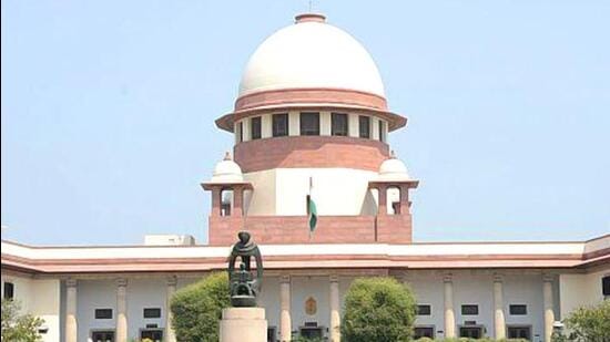 The Supreme Court is examining the implementation of state-wise Covid-19 ex gratia roll-out and has been insisting on wider publicity of the scheme to ensure the benefit reaches the targeted persons. (HT/File)