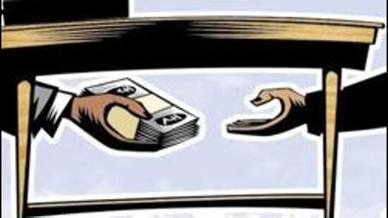 The PSPCL junior engineer has been booked under Section 7 of Prevention of Corruption Act for accepting bribe, in Ludhiana. (HT File/Representational image)