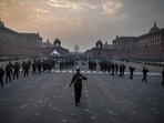 The annual Beating Retreat ceremony will take place in Delhi on January 29. The ceremony marks a centuries-old military tradition, dating back to the days when troops disengaged from a battle at sunset.(AP)