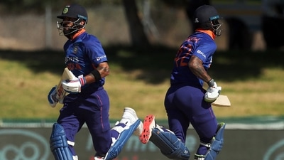 India's Virat Kohli and Shikhar Dhawan (REUTERS)