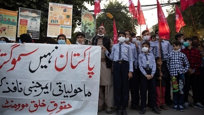 Demonstrators protest against environmental issues and the Ravi River Urban Development Project, outside the office of the Environmental Protection Agency on in Lahore, Pakistan. (Bloomberg)