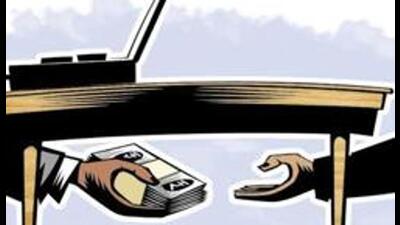On January 20, as the patwari accepted bribe, the Ludhiana vigilance officials arrested her red-handed. A case under Section 7 of Prevention of Corruption Act has been registered against the patwari (Representative Photo/HT Files) On January 20, as the patwari accepted bribe, the Ludhiana vigilance officials arrested her red-handed. A case under Section 7 of Prevention of Corruption Act has been registered against the patwari (Representative Photo/HT Files)