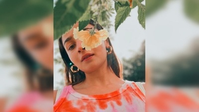 Actor Arjun Kapoor commented on her picture and wrote, "In da Baug !!!." (Instagram/@aliaabhatt) Actor Arjun Kapoor commented on her picture and wrote, "In da Baug !!!." (Instagram/@aliaabhatt)