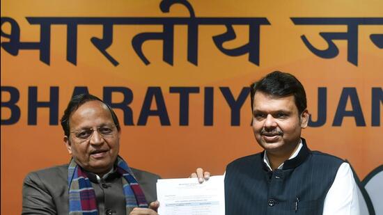 Bharatiya Janata Party national general secretary Arun Singh and Goa election in-charge Devendra Fadnavis release the list of BJP candidates for Goa assembly elections at party headquarters in New Delhi on Thursday. (ANI Photo) Bharatiya Janata Party national general secretary Arun Singh and Goa election in-charge Devendra Fadnavis release the list of BJP candidates for Goa assembly elections at party headquarters in New Delhi on Thursday. (ANI Photo)
