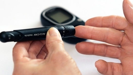 Improves your blood glucose levels: Walking is especially a boon for diabetics. 15 minutes of walking after every meal can prevent blood sugar spikes all day, says research.(Pixabay)