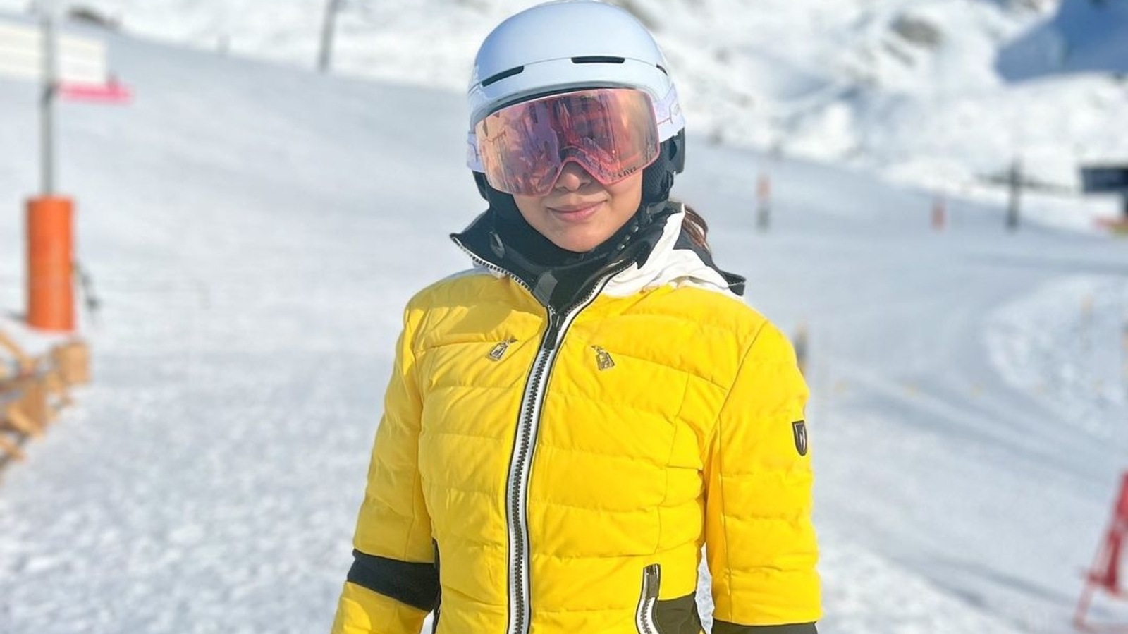 Samantha geht in der Schweiz Skifahren und Chinmayi Sripada nennt sie eine „Überfliegerin“