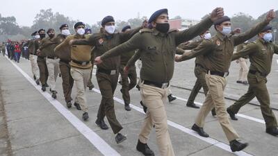 Police personnel rehearsing for the Republic Day parade at the Sector 17 Parade Ground in Chandigarh. (Keshav Singh/HT)