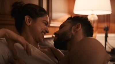 Deepika Padukone co-stars with Siddhant Chaturvedi in Gehraiyaan.&nbsp; (YouTube)