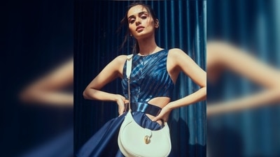 In another picture, Manushi Chillar was seen accessorising her look with a white Bulgari bag. (Instagram/@manushichhillar)
