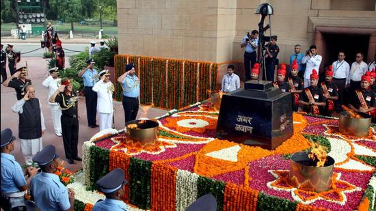 The Amar Jawan Jyoti at India Gate in New Delhi. (HT Photo/File) The Amar Jawan Jyoti at India Gate in New Delhi. (HT Photo/File)