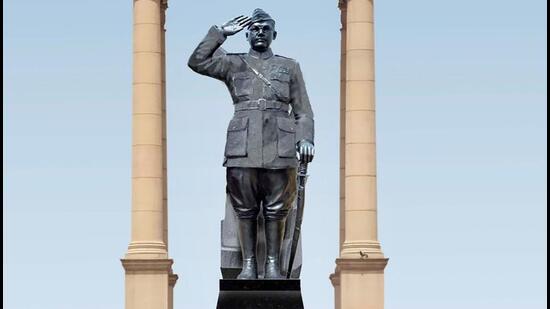 Netaji Subhas Chandra Bose's statue installed at India Gate in New Delhi to mark his 125th birth anniversary. (PTI PHOTO.)