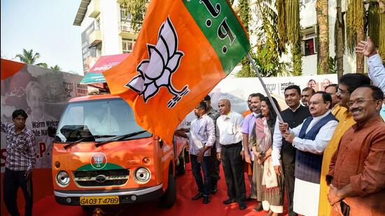 BJP chief JP Nadda flags off 'Sankalp Rath Yatra' in Panaji on December 22. On Friday, PWD minister Deepak Prabhu Pauskar on Friday resigned from the state cabinet after he was dropped from the BJP’s list of candidates for the upcoming assembly elections. (PTI) BJP chief JP Nadda flags off 'Sankalp Rath Yatra' in Panaji on December 22. On Friday, PWD minister Deepak Prabhu Pauskar on Friday resigned from the state cabinet after he was dropped from the BJP’s list of candidates for the upcoming assembly elections. (PTI)
