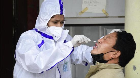 Ludhiana has 8,020 active Covid cases, of which 7,829 patients are in home isolation while 171 are undergoing treatment at private hospitals and 20 at government hospitals. (Harsimar Pal Singh/HT)