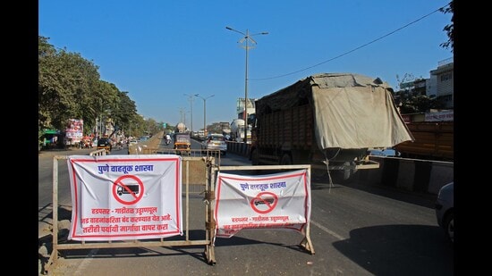 A wing that caters to movement of vehicles from Pune towards Solapur has been closed for heavy vehicles as a precautionary step. (Ravindra Joshi/HT PHOTO)