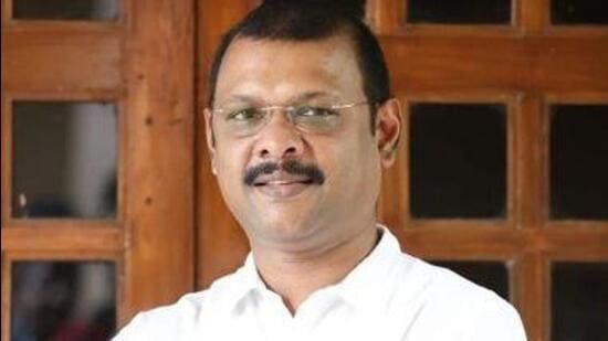 Goa Minister for Public Works Deepak Prabhu Pauskar, a first time MLA, was made minister after he defected from the Maharashtrawadi Gomantak Party along with party colleague Manohar Ajgaonkar back in 2019. (TWITTER/@PrabhuPauskar.) Goa Minister for Public Works Deepak Prabhu Pauskar, a first time MLA, was made minister after he defected from the Maharashtrawadi Gomantak Party along with party colleague Manohar Ajgaonkar back in 2019. (TWITTER/@PrabhuPauskar.)