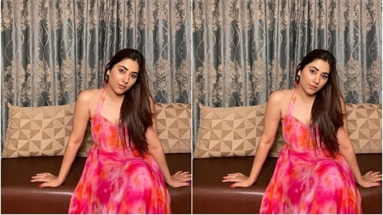 Disha Parmar blows a kiss in sleeveless tie-dye print dress for new ...