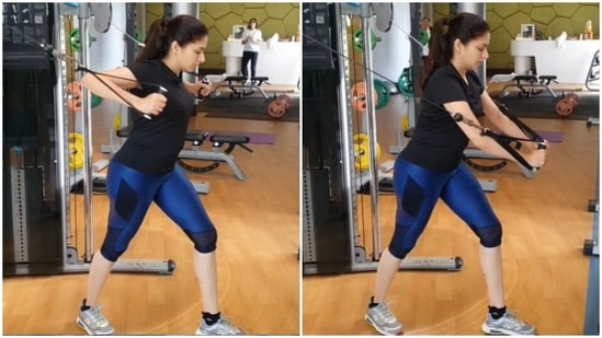 Bhagyashree is 'back to work' to achieve her fitness goal for 2022 | Watch(Instagram/@bhagyashree.online)