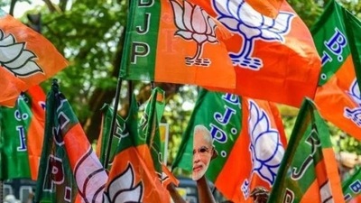 Under the banner of NDA, BJP wants to contest on 13 seats while JDU on 11 seats but JD-U wants to contest on 50-50 formula. Under the banner of NDA, BJP wants to contest on 13 seats while JDU on 11 seats but JD-U wants to contest on 50-50 formula.