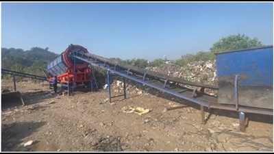 Garbage dumping ground in mangroves area of Uran to be beautified. Uran Municipal Council has initiated the process of scientific closure of the dumping ground through bio-mining and bio-remediation process. The work costing ₹10.50 lakh started on January 21 and is expected to be completed in three months. (HT PHOTO) Garbage dumping ground in mangroves area of Uran to be beautified. Uran Municipal Council has initiated the process of scientific closure of the dumping ground through bio-mining and bio-remediation process. The work costing ₹10.50 lakh started on January 21 and is expected to be completed in three months. (HT PHOTO)