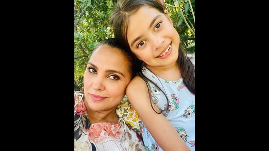 Lara Dutta Bhupathi and Saira Bhupathi (Photo: Instagram/larabhupathi)