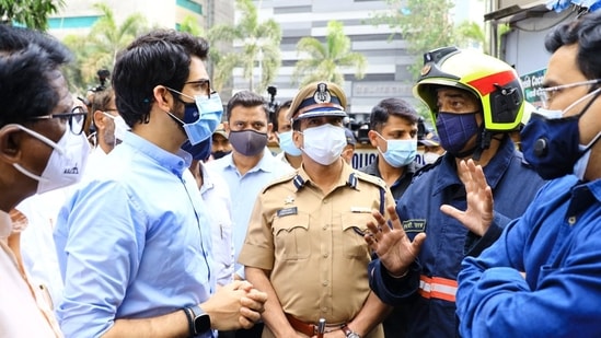 Minister Aaditya Thackeray visited the Kamala Building fire site on Saturday afternoon.&nbsp;