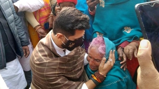 LJP (Ram Vilas) chief Chirag Paswan consoles a relative of a person killed in hooch tragedy. (PTI) LJP (Ram Vilas) chief Chirag Paswan consoles a relative of a person killed in hooch tragedy. (PTI)