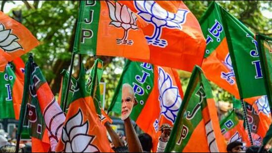 Analysts and political leaders maintain that without the support of the SC and ST communities the BJP could not have set the record of winning 18 of Bengal’s 42 Lok Sabha seats in 2019 and 77 assembly seats last year. (PTI PHOTO.) Analysts and political leaders maintain that without the support of the SC and ST communities the BJP could not have set the record of winning 18 of Bengal’s 42 Lok Sabha seats in 2019 and 77 assembly seats last year. (PTI PHOTO.)