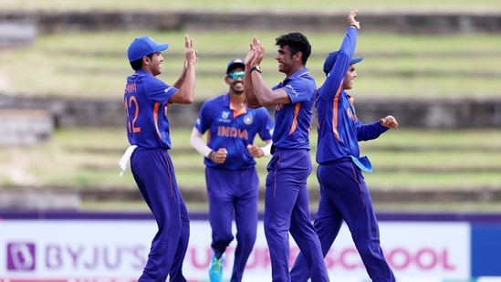 Team India in action during the U19 World Cup.(Twitter/BCCI) Team India in action during the U19 World Cup.(Twitter/BCCI)