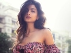 Palak Tiwari is sunkissed beauty in bralette and mini skirt for new photos, Divya Agarwal calls her 'hottie' Palak Tiwari is sunkissed beauty in bralette and mini skirt for new photos, Divya Agarwal calls her 'hottie'