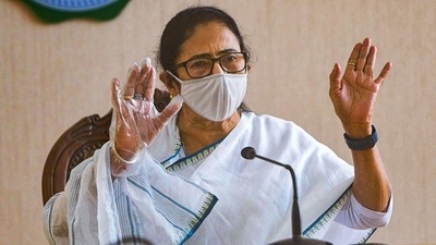 Over the Centre's rejection of Bengal's Republic Day tableau on the legendary freedom fighter, the TMC supremo iterated that no reason was cited for summarily rejecting the tableau. (HT_PRINT) Over the Centre's rejection of Bengal's Republic Day tableau on the legendary freedom fighter, the TMC supremo iterated that no reason was cited for summarily rejecting the tableau. (HT_PRINT)
