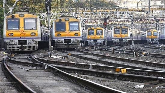 Mumbai local train services to be affected on these routes.(HT File) Mumbai local train services to be affected on these routes.(HT File)