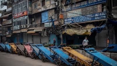 In Delhi, a decision regarding the curbs is likely after the DDMA meets on January 27 to discuss changes to restrictions. (AP) In Delhi, a decision regarding the curbs is likely after the DDMA meets on January 27 to discuss changes to restrictions. (AP)