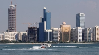 Yemen's Houthi rebels have “advised” foreign investors and firms in the UAE to leave the “unsafe country” as it threatened to expand operations. (Reuters File Photo) Yemen's Houthi rebels have “advised” foreign investors and firms in the UAE to leave the “unsafe country” as it threatened to expand operations. (Reuters File Photo)