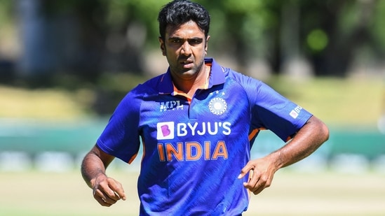 'Start thinking about him': Aakash Chopra says R Ashwin, Jayant Yadav not long-term ODI players for India, names Kuldeep Yadav as surprise replacement(GETTY IMAGES)
